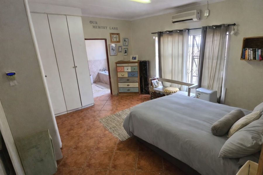 3 Bedroom Property for Sale in Safari Gardens North West